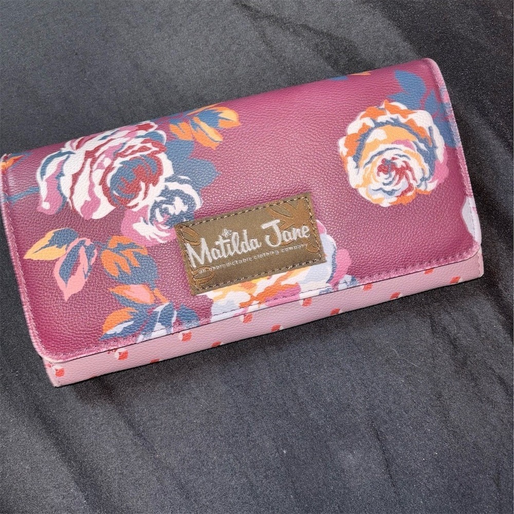 Matilda Jane Wallet‎ Womens OS Purple Floral Snap Zipper Coin Pocket billfold